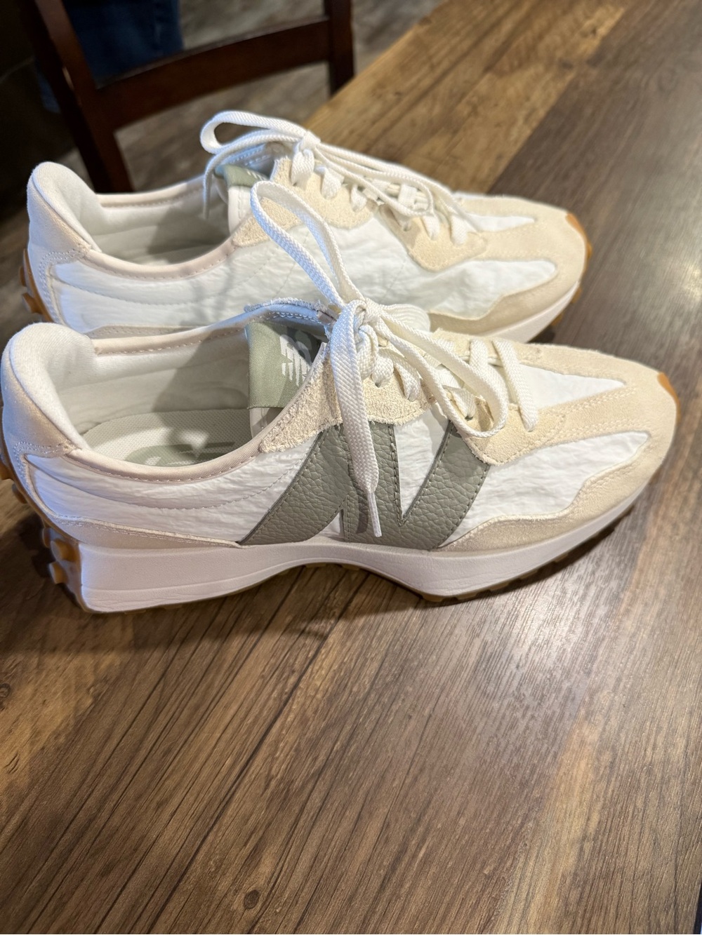 New Balance Women's White, Beige & Gray Retro-Style Sneakers